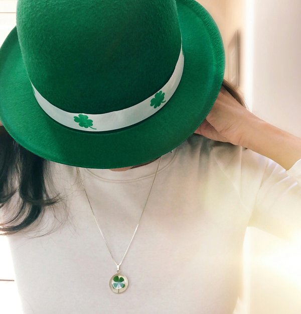 Collier trèfle: Élégance et porte-bonheur pour toutes occasions